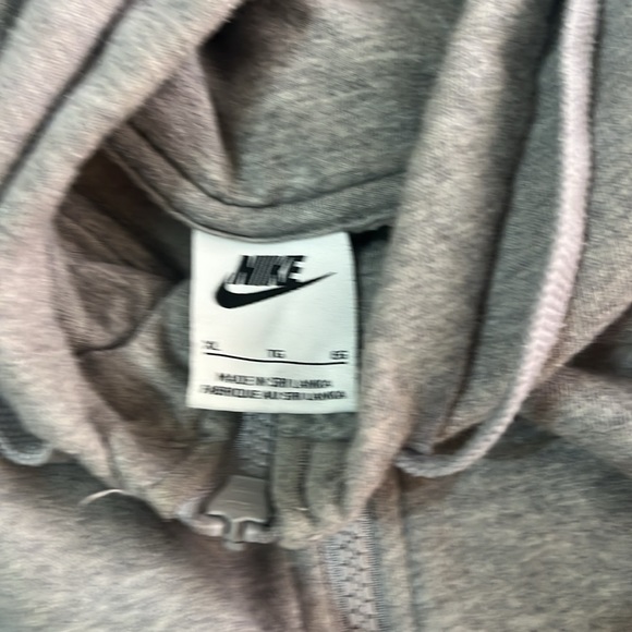 Nike hoodie - Picture 2 of 4